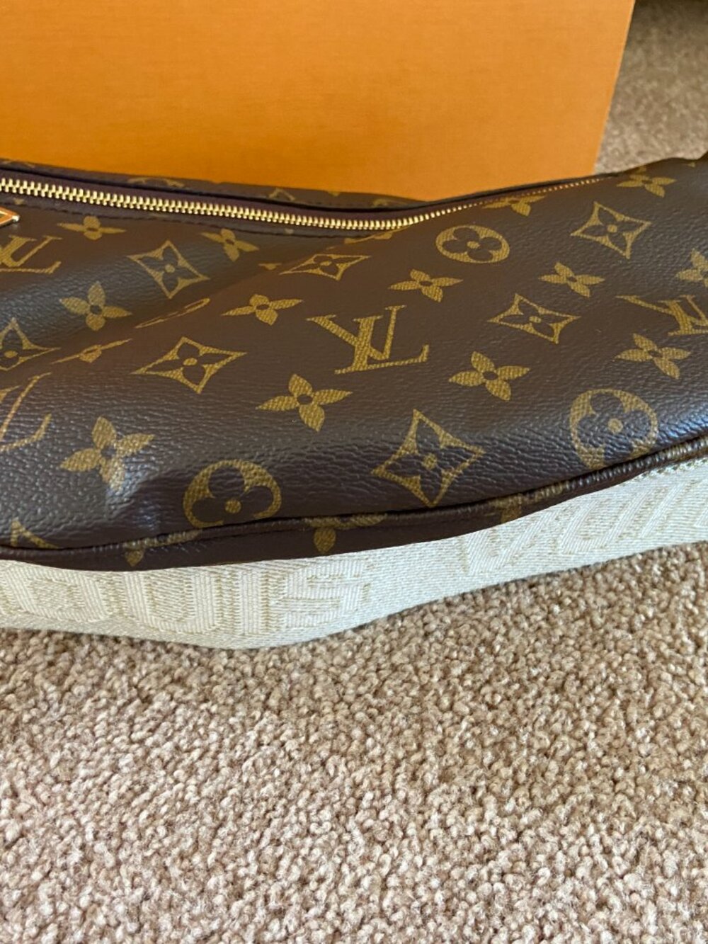 Louis Vuitton Canvas High Rise Monogram Bumbag - Picture 6 of 9